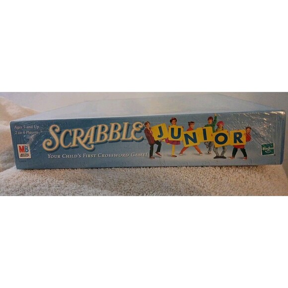 Vintage Scrabble Junior Milton Bradley Family Board Game 1999 ed. Ages 5+ - Picture 5 of 7